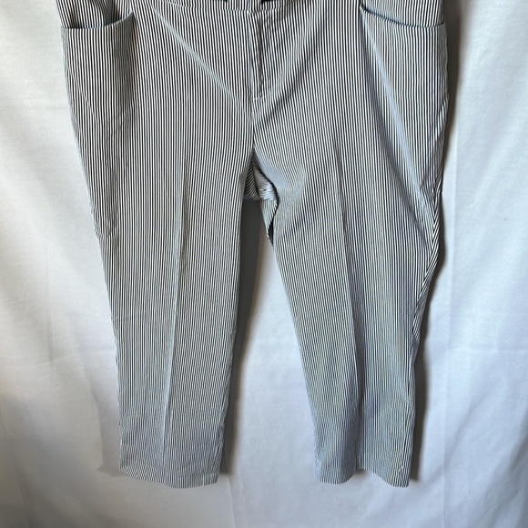 I.N.C. Cropped Slacks - Picture 4 of 11